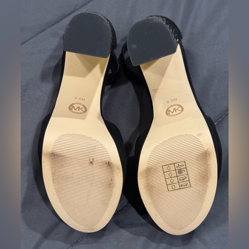 Michael Michael Kors Black and Gold Platform Heels sz 9.5 - Picture 3 of 5